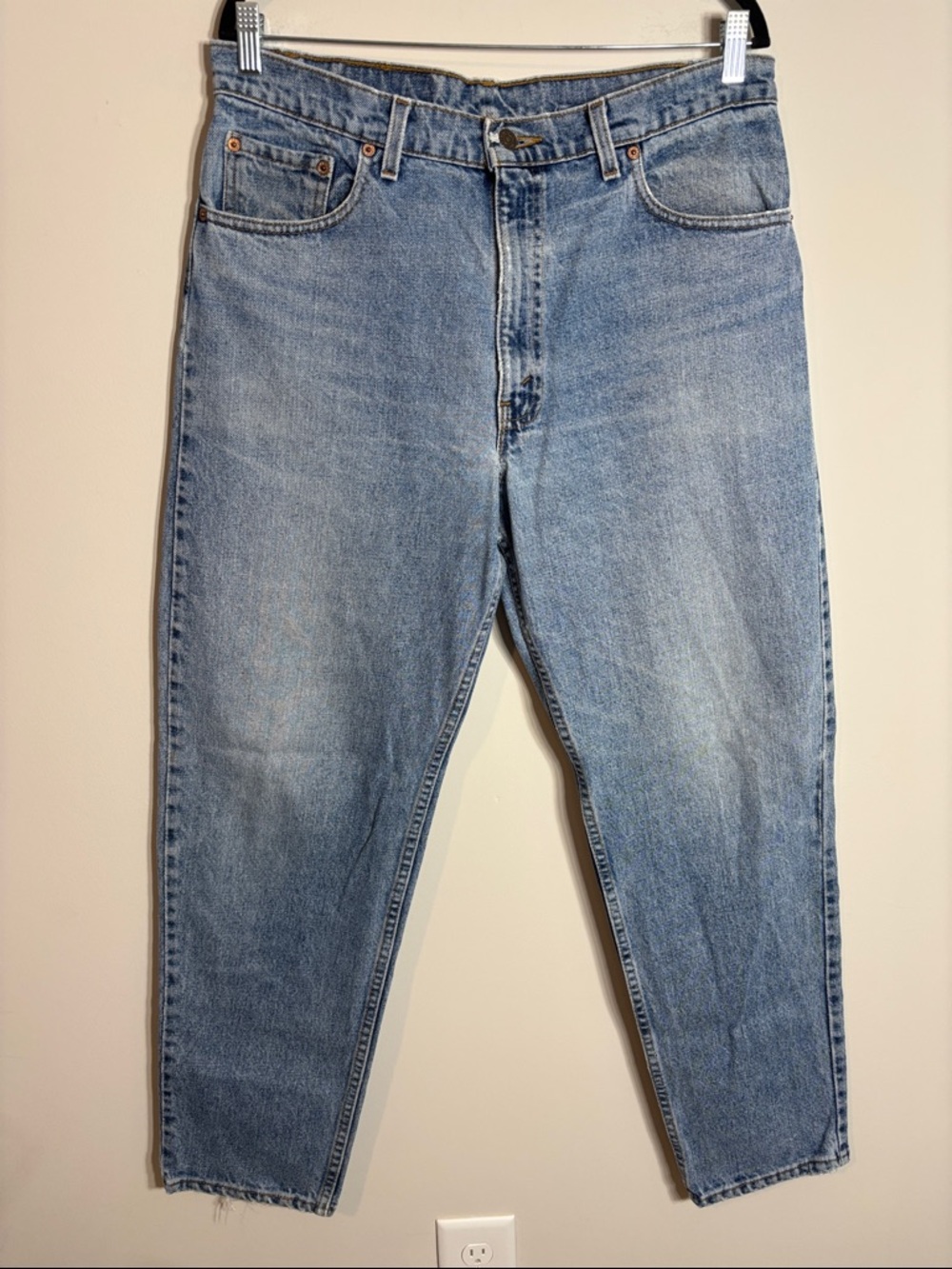 Vintage Levi’s 550 Jeans Made in USA Distressed Relaxed 35x30